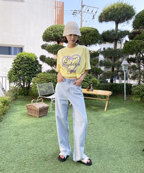 UNE MANSION（ユヌマンション）の「バイカラーカットオフストレートデニムパンツ（デニムパンツ・レディース・ライトブルー/ブラック・SMALL/MEDIUM/LARGE）」の19枚目の写真