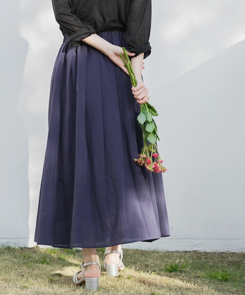 URBAN RESEARCH Sonny Label（アーバンリサーチサニーレーベル）の「『UR TECH Smart Linen Touch』タックロングスカート（スカート・レディース・ネイビー/ピンク/ライトカーキ・38/36）」の15枚目の写真
