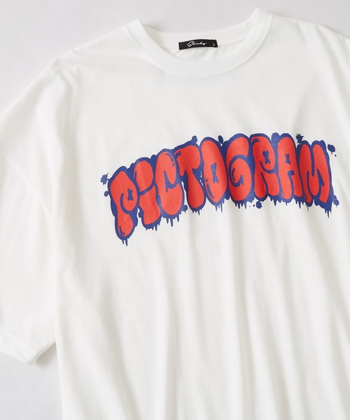 improves(インプローブス)の「プリント 半袖 Tシャツ(Tシャツ/カットソー・メンズ・オフホワイト/チャコール/ブラック/ホワイト系その他/ライトブルー/ブラック系その他/ホワイト系その他2/レモンイエロー/ブラック系その他2・MEDIUM/LARGE/X-LARGE)」の3枚目の写真