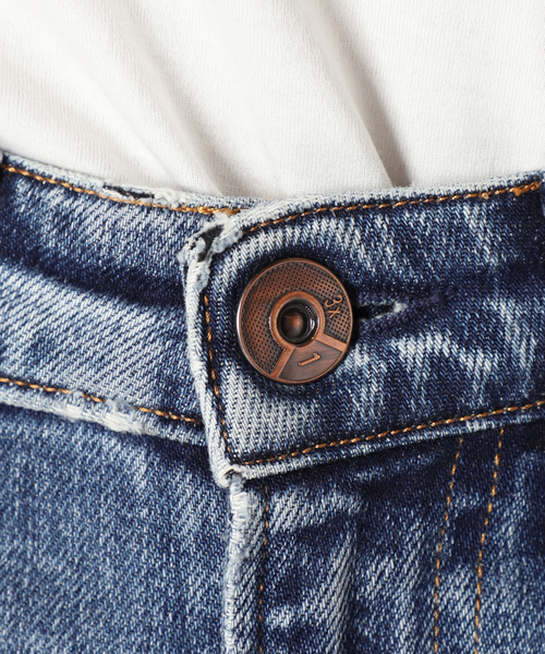 3×1（スリーバイワン）の「*【3×1/スリーバイワン】CROP FLARE denim（デニムパンツ・レディース・ブルー・29/27/26/28）」の20枚目の写真