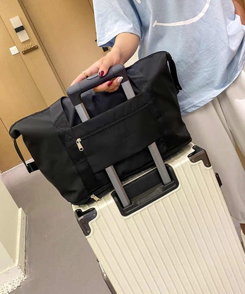 shopnikoniko（ショップニコニコ）の「トラベルバッグ 大容量 ボストン 拡張 コンパクト ナイロン 旅行用 ボストンバッグ（スーツケース/キャリーバッグ・レディース・ブラック/パープル/ブルー・フリー）」の6枚目の写真