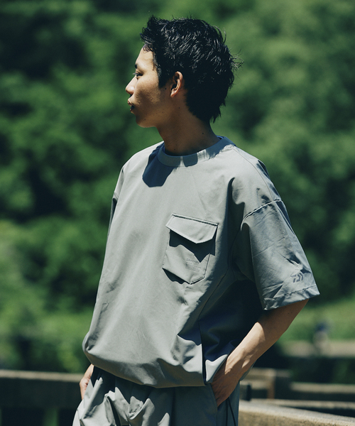 DAIWA（ダイワ）の「【DAIWA / ダイワ】別注 プルオーバーポケットTシャツ（Tシャツ/カットソー・メンズ・チャコールグレー/ブラック/サックスブルー・MEDIUM/LARGE）」の13枚目の写真