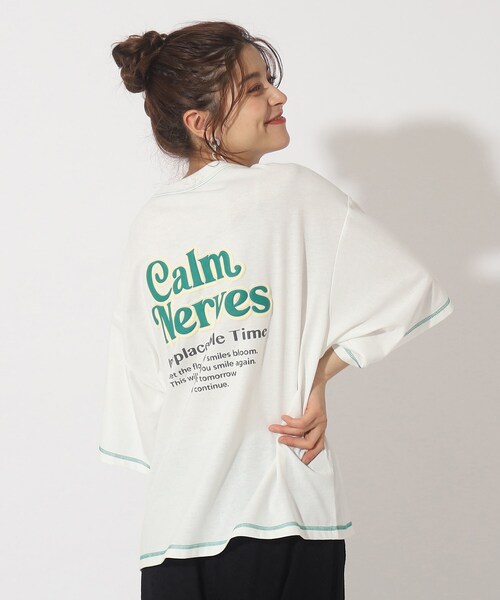 Cutie Blonde(キューティーブロンド)の「◆アクティブシーンに着ていきたい!ぷっくりバックプリントTシャツ(Tシャツ/カットソー・レディース・ホワイト系その他/グリーン系その他2/ブラック系・00)」の1枚目の写真