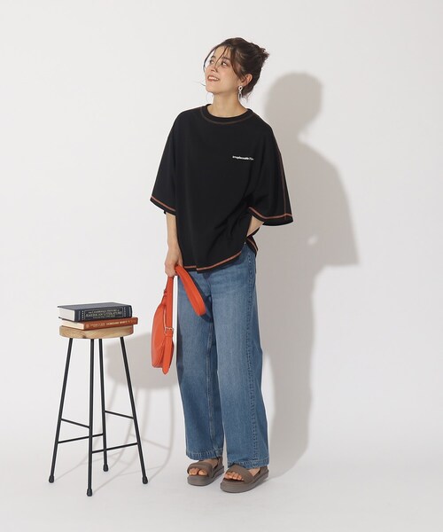 Cutie Blonde(キューティーブロンド)の「◆アクティブシーンに着ていきたい!ぷっくりバックプリントTシャツ(Tシャツ/カットソー・レディース・ホワイト系その他/グリーン系その他2/ブラック系・00)」の4枚目の写真