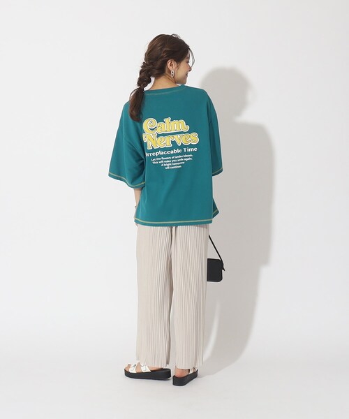 Cutie Blonde(キューティーブロンド)の「◆アクティブシーンに着ていきたい!ぷっくりバックプリントTシャツ(Tシャツ/カットソー・レディース・ホワイト系その他/グリーン系その他2/ブラック系・00)」の12枚目の写真