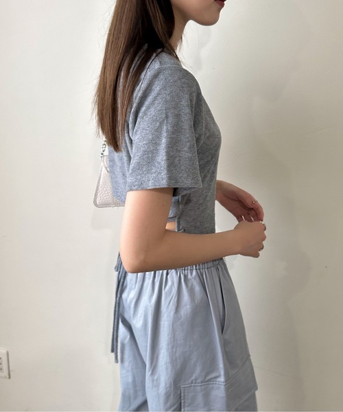 EPIMI E'PIMMY（エピミエピミー）の「バックレースアップコンパクトパイルTシャツ（Tシャツ/カットソー・レディース・ピンクベージュ/オフホワイト/グレー・MEDIUM）」の4枚目の写真