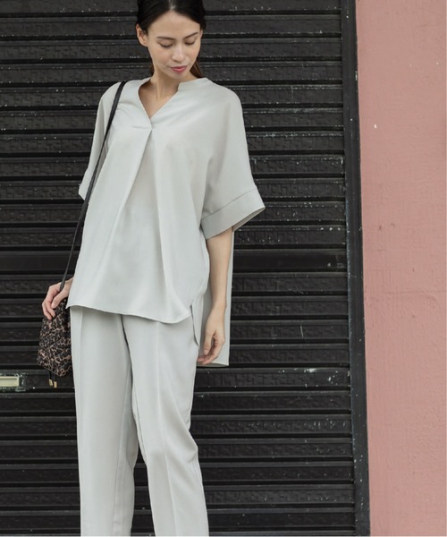 OPAQUE.CLIP（オペークドットクリップ）の「◆セットアップ対応 スキッパーブラウス【洗濯機洗い可/イージーケア/ストレッチ/抗ピリング】（シャツ/ブラウス・レディース・ブラック/ライトブルー/ライトグレー/ボルドー・36/40/38/42）」の6枚目の写真