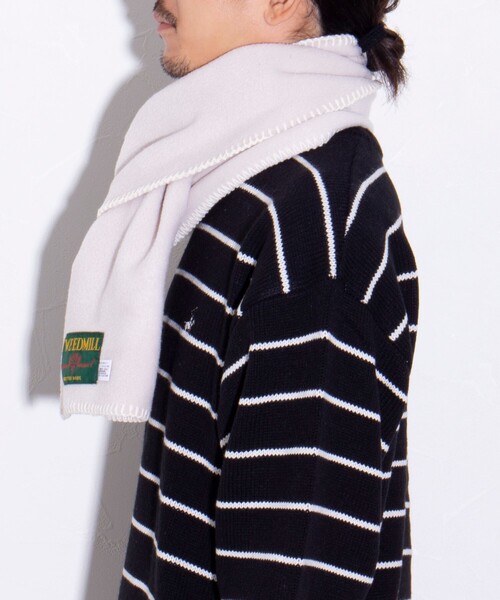 TWEED MILL（ツイードミル）の「【TWEED MILL/ツイードミル】GLOSTER別注 FLEECE SCARF Blanket Stitch（マフラー・メンズ・イエロー/オフホワイト/オリーブ/チャコールグレー/ライトグレー/ブラック・FREE）」の21枚目の写真