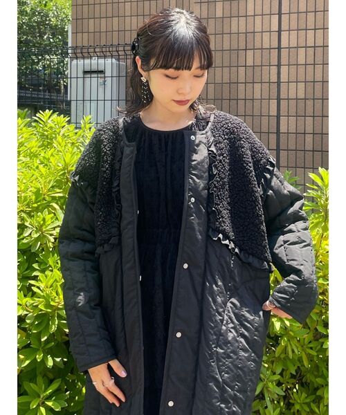 merry jenny（メリージェニー）の「ボアコンビキルトコート（ステンカラーコート・レディース・ブラック/アイボリー・FREE）」の6枚目の写真