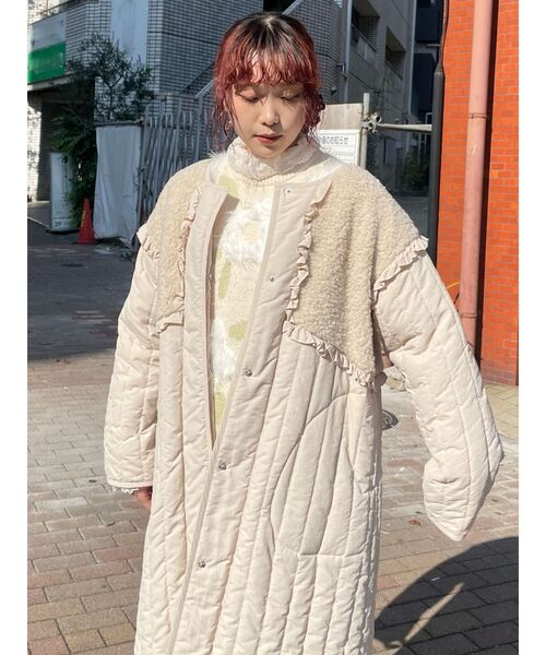 merry jenny（メリージェニー）の「ボアコンビキルトコート（ステンカラーコート・レディース・ブラック/アイボリー・FREE）」の9枚目の写真