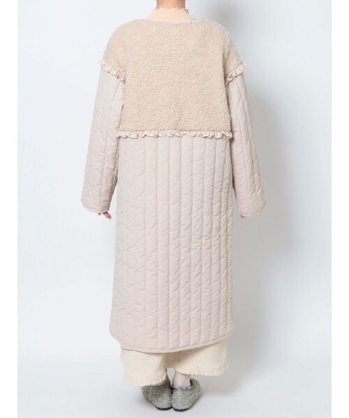 merry jenny（メリージェニー）の「ボアコンビキルトコート（ステンカラーコート・レディース・ブラック/アイボリー・FREE）」の8枚目の写真