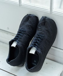 tabito（タビト）の「【REBIRTH PROJECT × tabito】 Tabi Trainer Airbag 足袋スニーカー（tabito21）（スニーカー）」