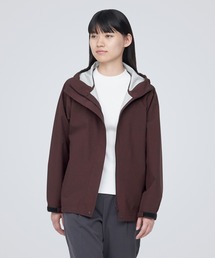 蒸れにくい　撥水フード付きジャケット