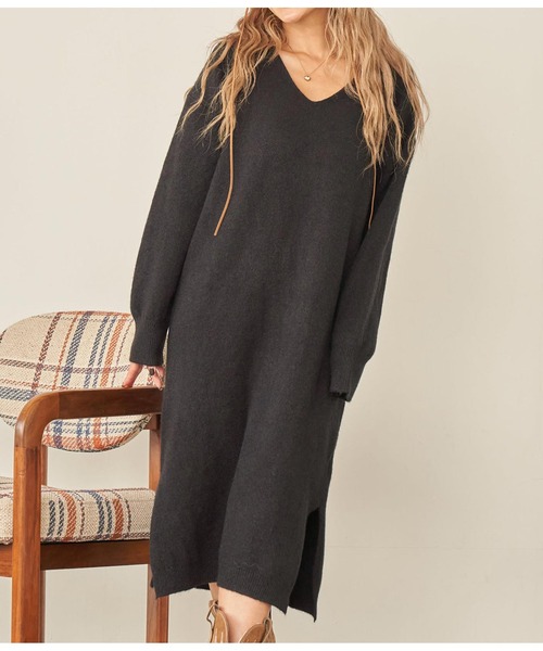 anap mimpi（アナップミンピ）の「Vネック サイドスリット ニット ワンピース（ワンピース・レディース・オレンジ/ブラック/ターコイズブルー・FREE）」の14枚目の写真