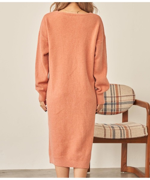 anap mimpi（アナップミンピ）の「Vネック サイドスリット ニット ワンピース（ワンピース・レディース・オレンジ/ブラック/ターコイズブルー・FREE）」の17枚目の写真