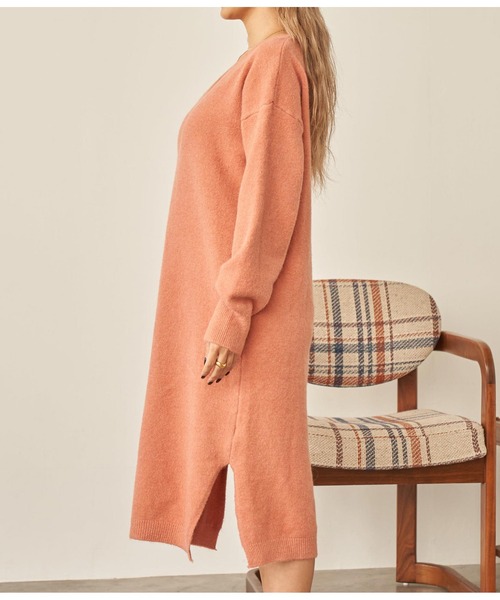 anap mimpi（アナップミンピ）の「Vネック サイドスリット ニット ワンピース（ワンピース・レディース・オレンジ/ブラック/ターコイズブルー・FREE）」の16枚目の写真