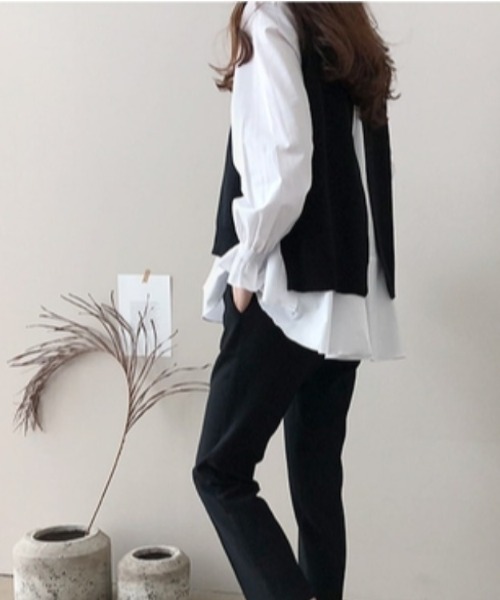 MILAE（ミレ）の「2点セット バックスリットニットベスト＆キャンディースリーブブラウス（シャツ/ブラウス・レディース・ブラック/ネイビー/グレー/ネイビー系・S/M/L）」の5枚目の写真