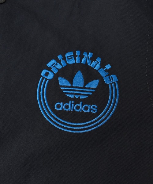 adidas（アディダス）の「【ヴィンテージ古着】adidas / アディダス ロゴ刺繍入り コットン スタジャン（スタジャン・メンズ・ブラック・MEDIUM）」の2枚目の写真