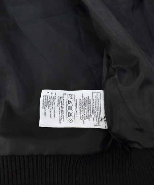 adidas（アディダス）の「【ヴィンテージ古着】adidas / アディダス ロゴ刺繍入り コットン スタジャン（スタジャン・メンズ・ブラック・MEDIUM）」の3枚目の写真