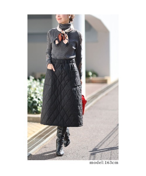 Sawa a la mode（サワアラモード）の「中綿キルティングスカート（スカート・レディース・ブラック・FREE）」の8枚目の写真
