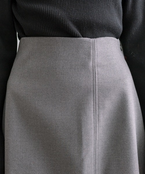 mystic（ミスティック）の「【3色展開】ストレッチスリットスカート（スカート・レディース・チャコールグレー/ブラック/ベージュ・1/2）」の19枚目の写真