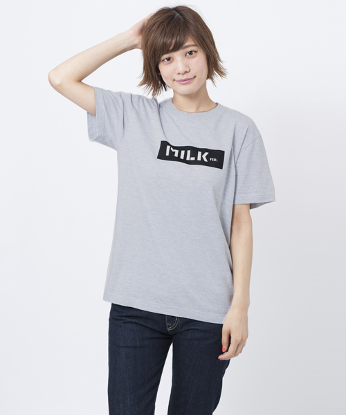MILKFED.（ミルクフェド）の「S/S TEE BAR（Tシャツ/ロゴ/バー）（Tシャツ/カットソー・レディース・ブラック/アッシュ/ネイビー/ピンク/ホワイト・MEDIUM/SMALL）」の4枚目の写真