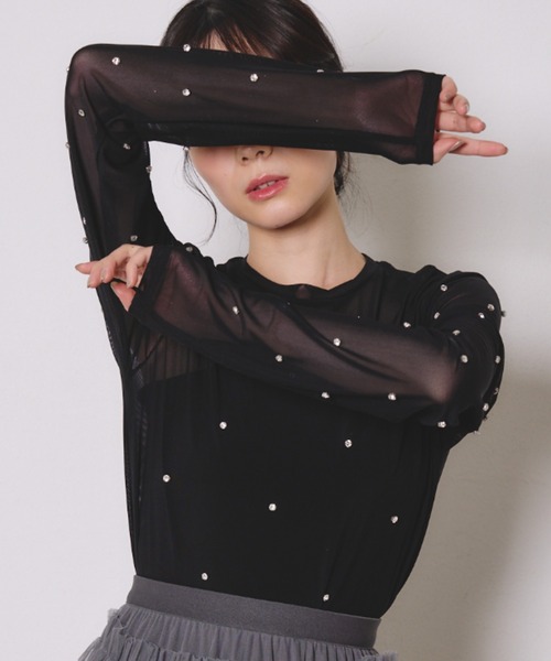 paravion（パラビオン）の「ビジューシアートップス（Tシャツ