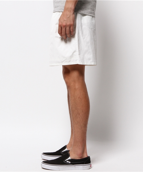 HARE(ハレ)の「ボリュームタックショーツ(HARE)(その他パンツ・メンズ・カーキ/オフホワイト/ブラック・SMALL/MEDIUM)」の10枚目の写真