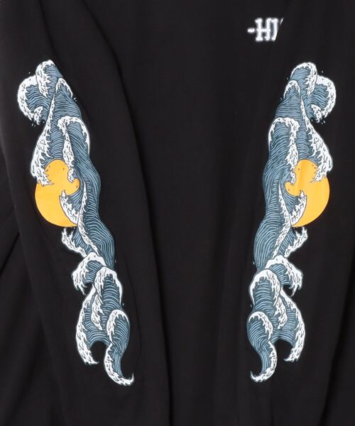 HUF(ハフ)の「【HUF】ハフ ROGUE WAVE L/S TEE ロングスリーブTシャツ TS02098(Tシャツ/カットソー・メンズ・ブラック/クリーム・S/M/L/XL)」の7枚目の写真