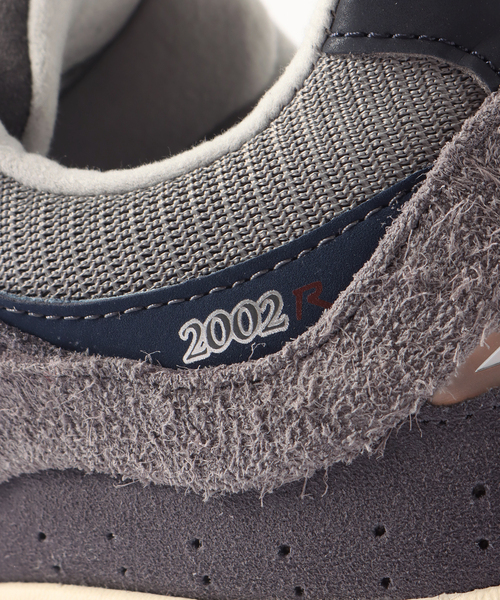 NEW BALANCE(ニューバランス)の「《WEB限定》【New Balance / ニューバランス】M2002R EL(スニーカー・メンズ・グレー・26cm/26.5cm/27cm/27.5cm/28cm)」の3枚目の写真