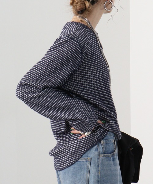 many men many mind(メニーメンメニーマインド)の「ビッグワッフルロングスリーブクルーネック(Tシャツ/カットソー・メンズ・ベージュ/ネイビー/グレー・M/L)」の16枚目の写真