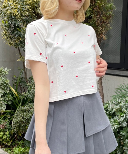 one way（ワンウェイ）の「【サイズ展開あり】ハートまみれTシャツ（Tシャツ/カットソー・レディース・ホワイト×ブラック/ブラック/ホワイト×ピンク/ホワイト×レッド/ホワイト×ブルー・FREE/MEDIUM）」の16枚目の写真