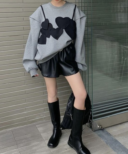 deux amour(ドゥーザムール)の「ハート柄キャミデザイントレーナー(スウェット・レディース・グレー/ホワイト・FREE)」の6枚目の写真