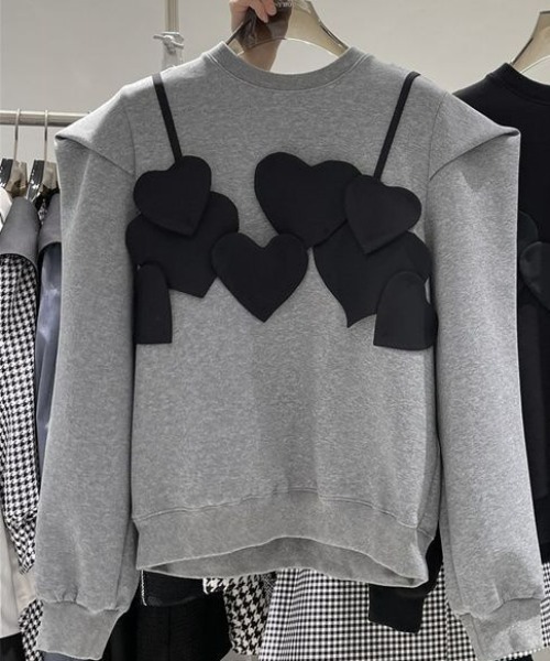 deux amour(ドゥーザムール)の「ハート柄キャミデザイントレーナー(スウェット・レディース・グレー/ホワイト・FREE)」の8枚目の写真