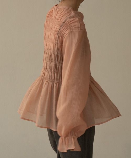 I_am（アイアム）の「shirring design chiffon blouse / シャーリングデザインシフォンブラウス（シャツ ...