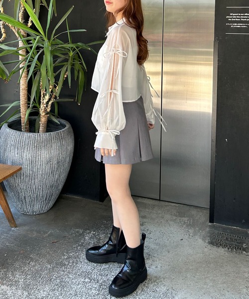 INGNI（イング）の「袖リボンラメシアーショートシャツ（シャツ/ブラウス・レディース・サックスブルー/アイボリー/ピンク/グレー/ミント・M）」の21枚目の写真