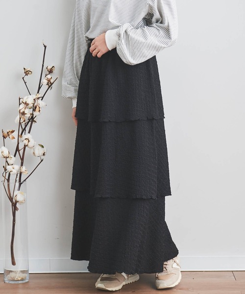 mil(ミル)の「【150㎝前後の小柄さんサイズ】シボ柄ティアードスカート(スカート・レディース・ブラック/ブラウン/ライトベージュ・XXS/XS/S)」の2枚目の写真