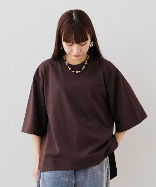 MEDE19F(メデジュウキュウ)の「MEDE19F 汗じみ軽減加工のオーバーシルエットトップス(Tシャツ/カットソー・レディース・チャコールグレー/ブルーグリーン/ダークネイビー/ピンク/ネイビー/イエロー系その他/ライトベージュ/ダークブラウン/プラム/スモークピンク/カーキ/ブルーグレー・L/LL/M/3L)」の1枚目の写真