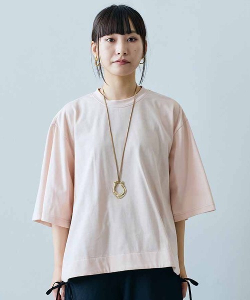 MEDE19F(メデジュウキュウ)の「MEDE19F 汗じみ軽減加工のオーバーシルエットトップス(Tシャツ/カットソー・レディース・チャコールグレー/ブルーグリーン/ダークネイビー/ピンク/ネイビー/イエロー系その他/ライトベージュ/ダークブラウン/プラム/スモークピンク/カーキ/ブルーグレー・L/LL/M/3L)」の11枚目の写真
