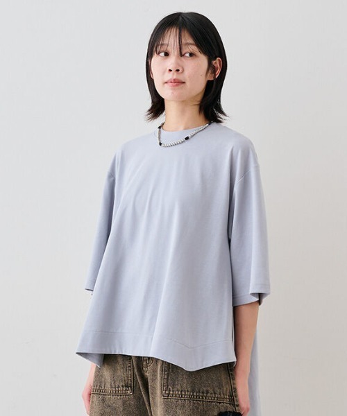 MEDE19F(メデジュウキュウ)の「MEDE19F 汗じみ軽減加工のオーバーシルエットトップス(Tシャツ/カットソー・レディース・チャコールグレー/ブルーグリーン/ダークネイビー/ピンク/ネイビー/イエロー系その他/ライトベージュ/ダークブラウン/プラム/スモークピンク/カーキ/ブルーグレー・L/LL/M/3L)」の3枚目の写真