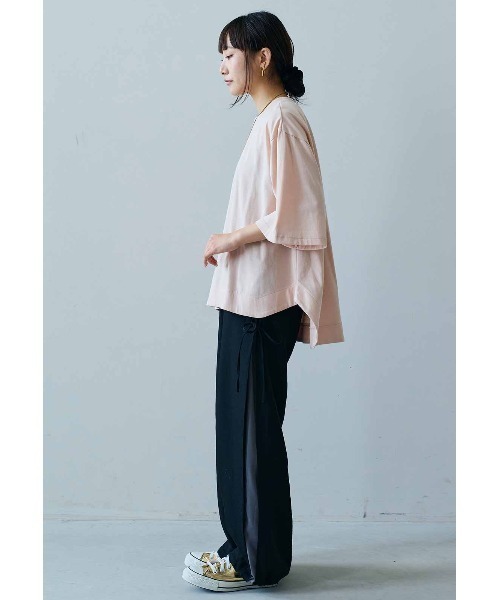 MEDE19F(メデジュウキュウ)の「MEDE19F 汗じみ軽減加工のオーバーシルエットトップス(Tシャツ/カットソー・レディース・チャコールグレー/ブルーグリーン/ダークネイビー/ピンク/ネイビー/イエロー系その他/ライトベージュ/ダークブラウン/プラム/スモークピンク/カーキ/ブルーグレー・L/LL/M/3L)」の14枚目の写真