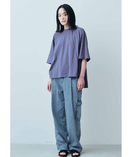 MEDE19F(メデジュウキュウ)の「MEDE19F 汗じみ軽減加工のオーバーシルエットトップス(Tシャツ/カットソー・レディース・チャコールグレー/ブルーグリーン/ダークネイビー/ピンク/ネイビー/イエロー系その他/ライトベージュ/ダークブラウン/プラム/スモークピンク/カーキ/ブルーグレー・L/LL/M/3L)」の17枚目の写真
