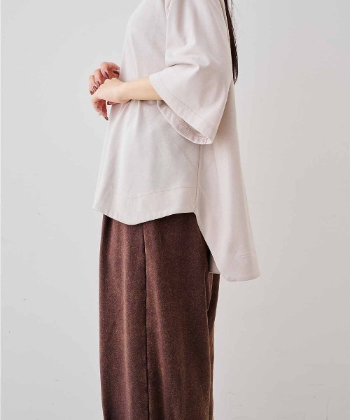 MEDE19F(メデジュウキュウ)の「MEDE19F 汗じみ軽減加工のオーバーシルエットトップス(Tシャツ/カットソー・レディース・チャコールグレー/ブルーグリーン/ダークネイビー/ピンク/ネイビー/イエロー系その他/ライトベージュ/ダークブラウン/プラム/スモークピンク/カーキ/ブルーグレー・L/LL/M/3L)」の21枚目の写真