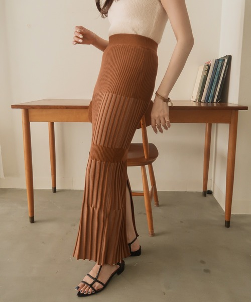 mideal（マイディール）の「block ribknit skirt / ブロックリブニットスカート（スカート・レディース・グリーン/オレンジ・FREE）」の7枚目の写真