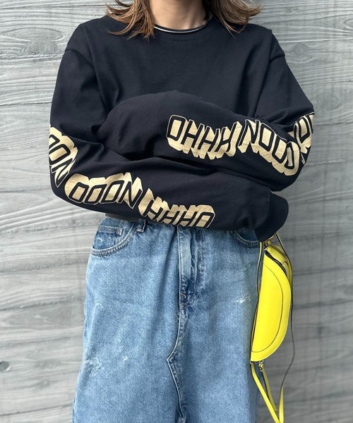 mi via loca(ミヴィアロカ)の「GILDAN OHHH NOOO NOOO 袖ロゴロンT 【PT NO. MVL035】(Tシャツ/カットソー・レディース・オフホワイト/ブラック/ナチュラル・MEDIUM/X-LARGE)」の3枚目の写真