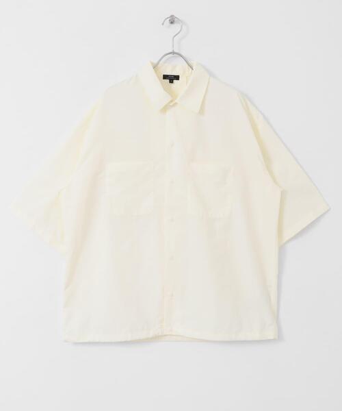 ITEMS URBANRESEARCH（アイテムズ アーバンリサーチ）の「『UVカット』クールタッチナイロン スナップボタンショートスリーブシャツ（シャツ/ブラウス・メンズ・カーキ/ブラック/オフホワイト・LARGE/MEDIUM）」の6枚目の写真