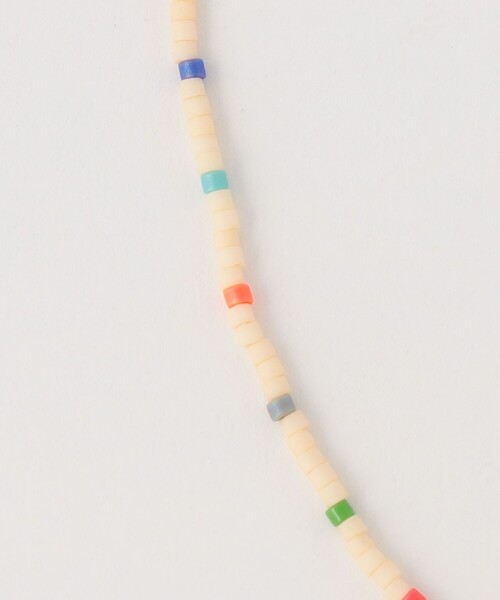 BEAUTY&YOUTH UNITED ARROWS(ビューティーアンドユースユナイテッドアローズ)の「マルチカラー ビーズ ショートネックレス(ネックレス・レディース・オフホワイト・FREE)」の4枚目の写真