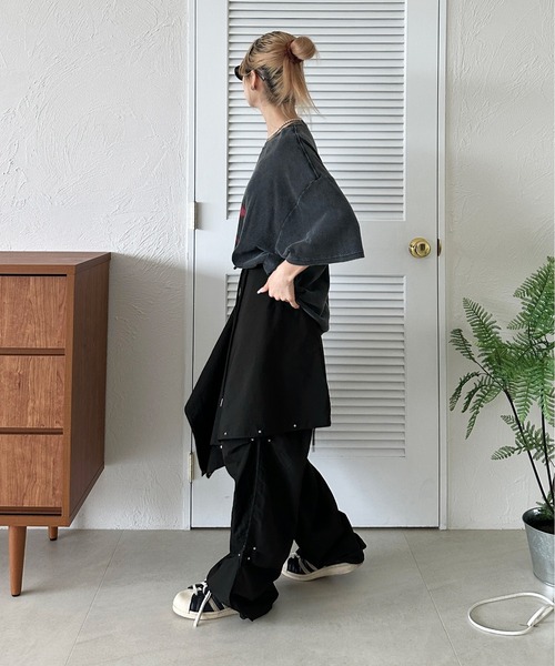 sedacle（セダクル）の「スタッズ巻きスカート【SETUP着用可能】（スカート・メンズ・グレー/オフホワイト/ブラック・FREE）」の15枚目の写真