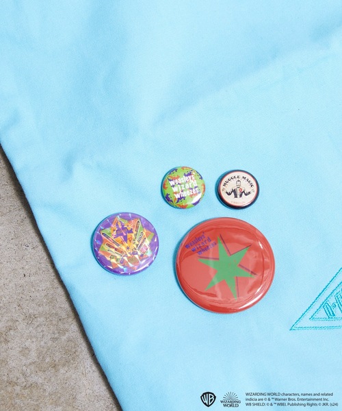 FLAPPER（フラッパー）の「FLAPPER フラッパー:ハリー・ポッター モチーフセット缶バッチ（バッジ・レディース・オレンジ/ピンク・FREE）」の5枚目の写真