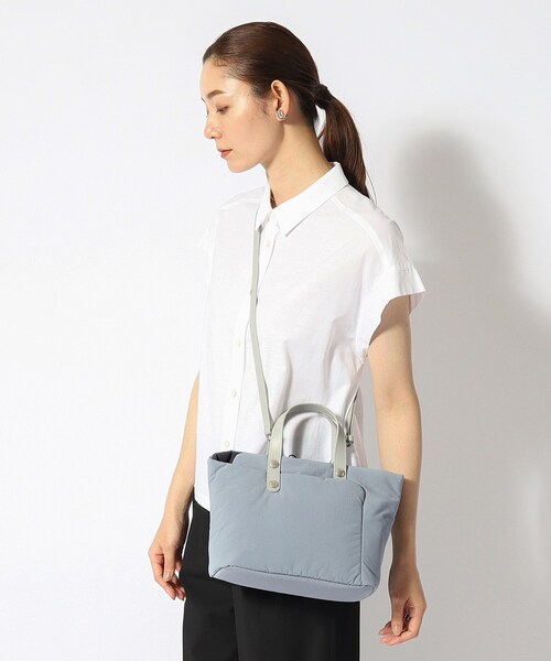 HIROKO HAYASHI（ヒロコハヤシ）の「◆MOSCOVA CELESTE（モスコーバ チェレステ）ミニショルダーバッグ（ショルダーバッグ・レディース・チャコール/ブルー系9・00）」の10枚目の写真